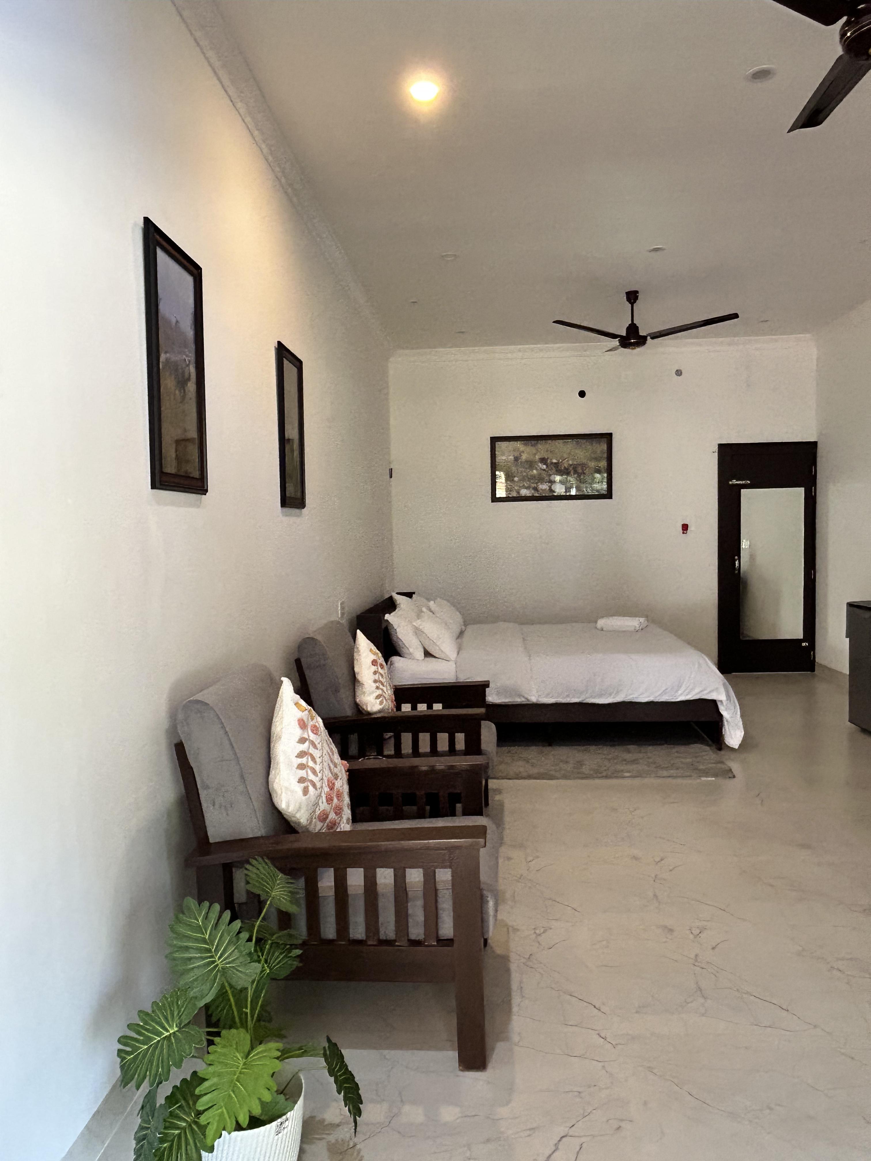 Ejaar Kaziranga Room 1 - Tap to explore photos
