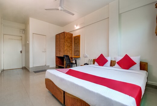 Hotel O Kamini
