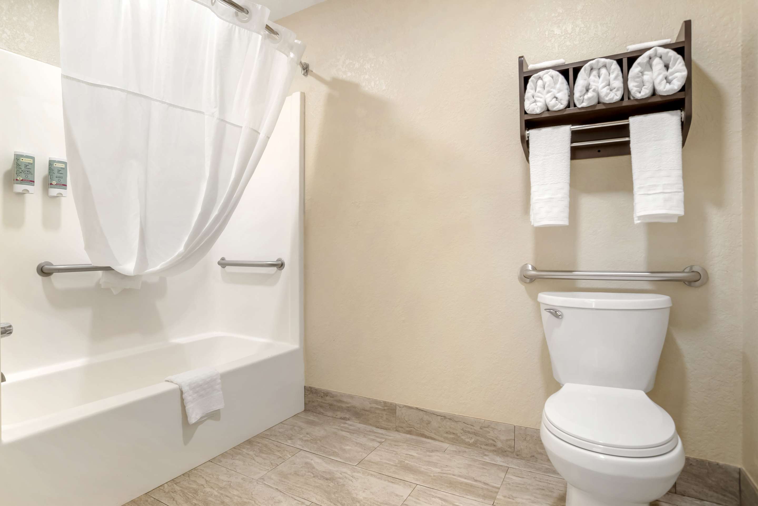 Best Western Gardendale - Tap to explore photos