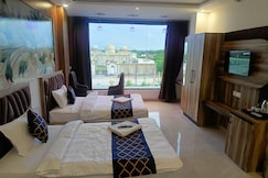 RJ ROYAL HOTEL, Varanasi