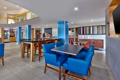 Holiday Inn Express Detroit-Warren/General Motors Technology Center, Lambton