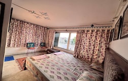 Deluxe Lake View Room