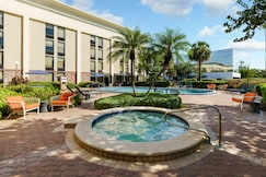 Hampton Inn by Hilton Ft. Lauderdale-Cypress Creek, Nassau