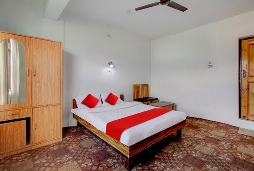 Hotel O Delhi Star