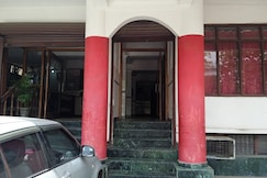 RADHA KRISHNA INN, Lucknow