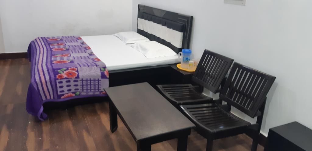 Hotel Abhinandan - Tap to explore photos