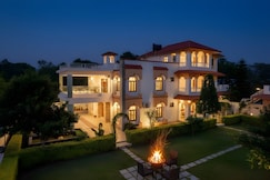 Arna Villa by VEO - Part of StayVista, Udaipur