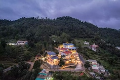 Adrushya Estates Luxury Suites, Mukteshwar
