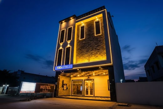 FabHotel Sirtaj Suits