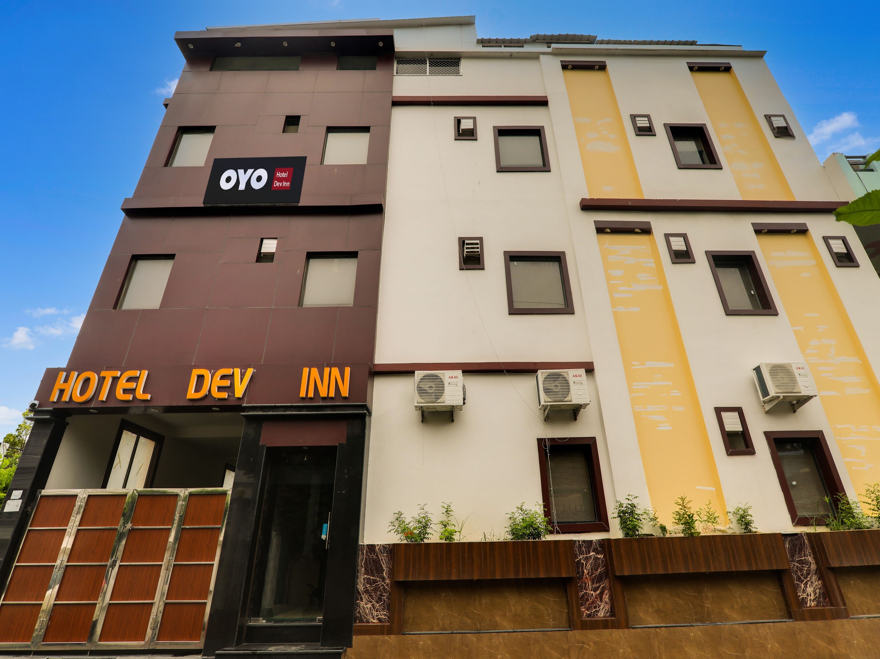 Hotel O Dev Inn - Tap to explore photos