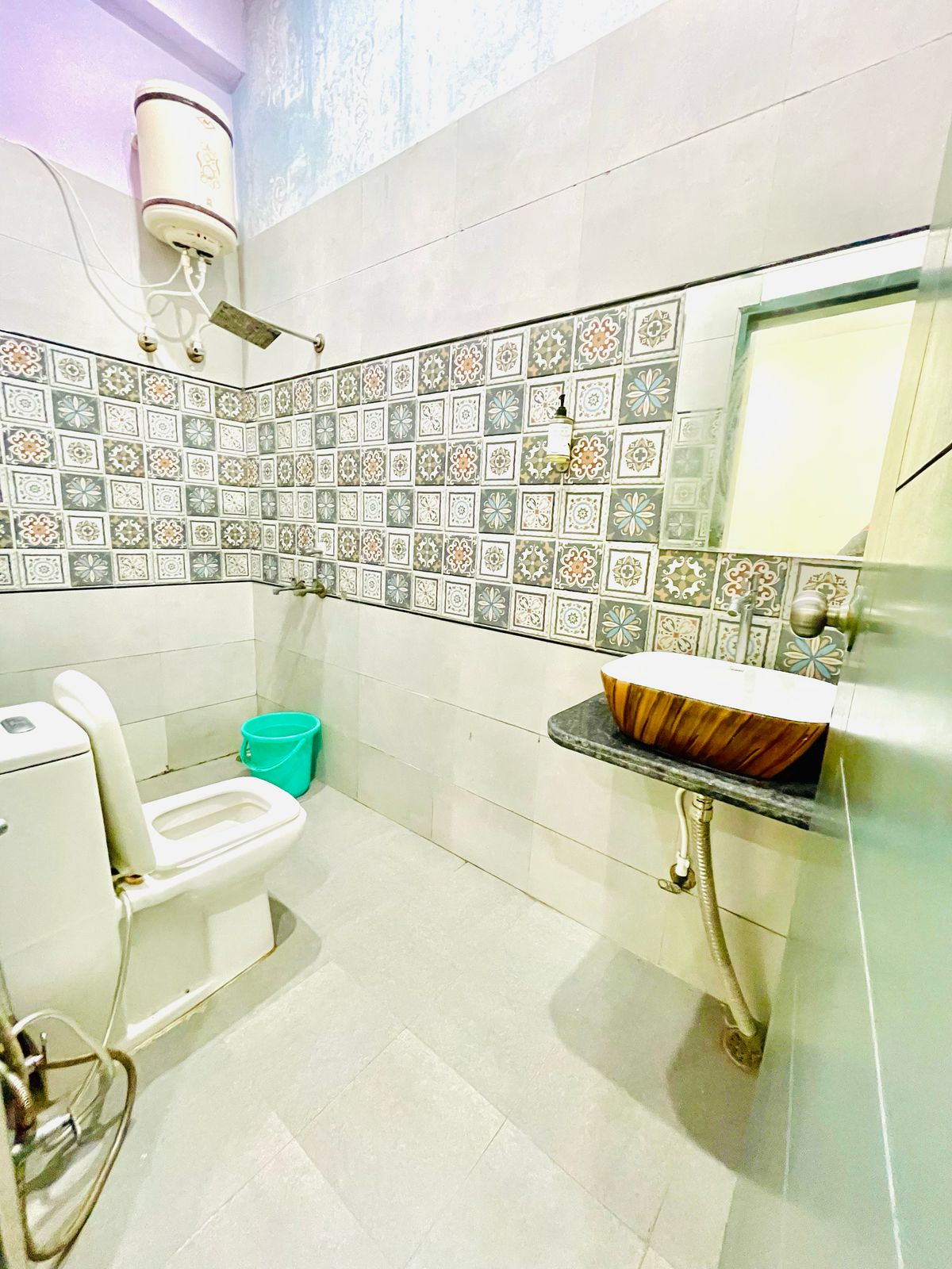 Hotel Prime Mathura - Tap to explore photos