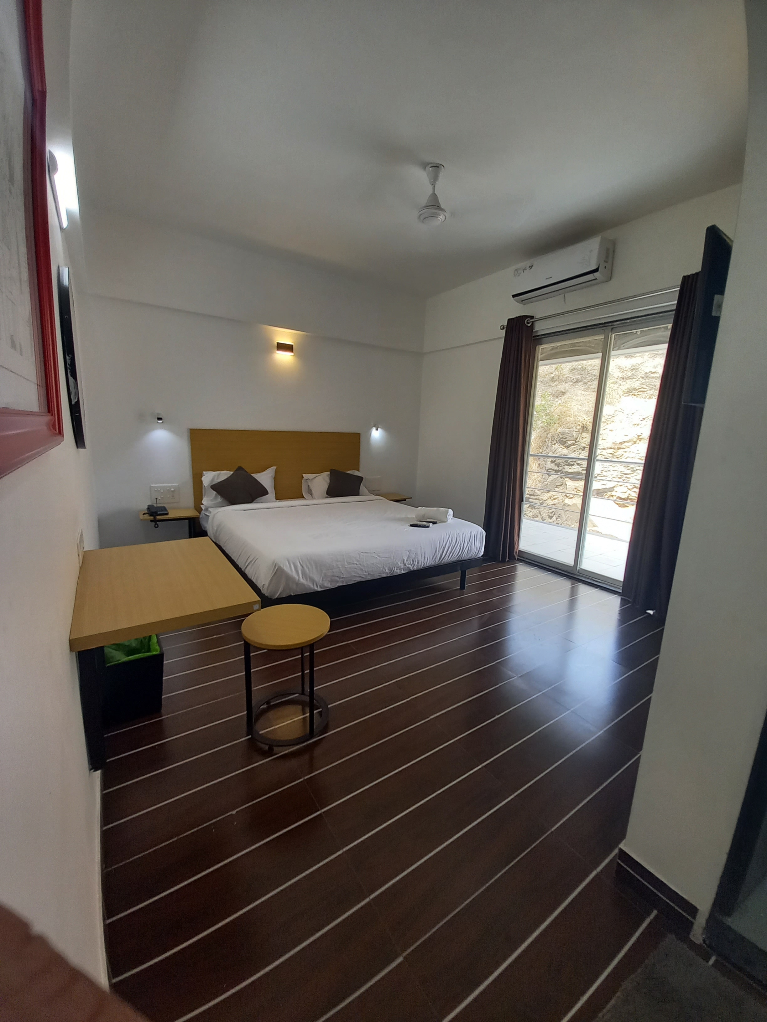 Hotel Chaitanya Inn 4