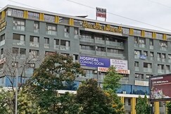 Hotel Royal Empire, Gandhinagar