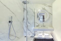 Holiday Inn Paris - Gare de Lyon Bastille, Paris