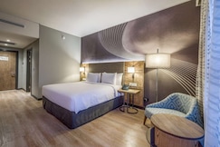 Radisson Hotel and Convention Centre OR Tambo Airport, Sekhukhune