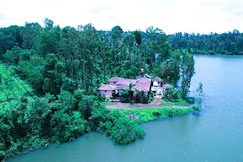 Walnut Peaceful Estate Stay, Coorg