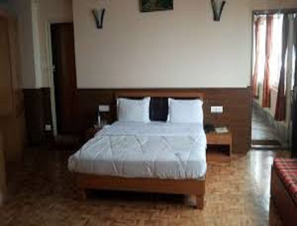 Hotel Vajra Residency - Tap to explore photos