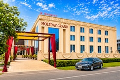 Hotel Holiday Grand, Greater Noida