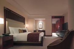 Shangri-La Hotel, Toronto, Toronto