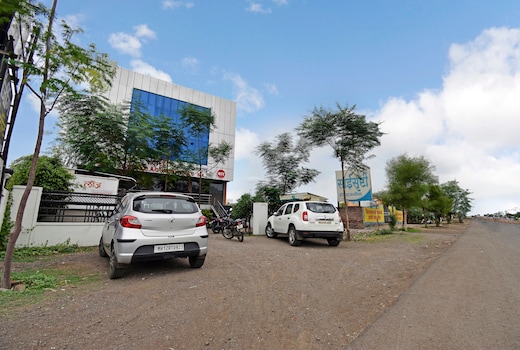 Hotel O Vivek Executive