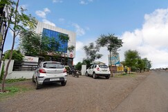 Hotel O Vivek Executive, Latur