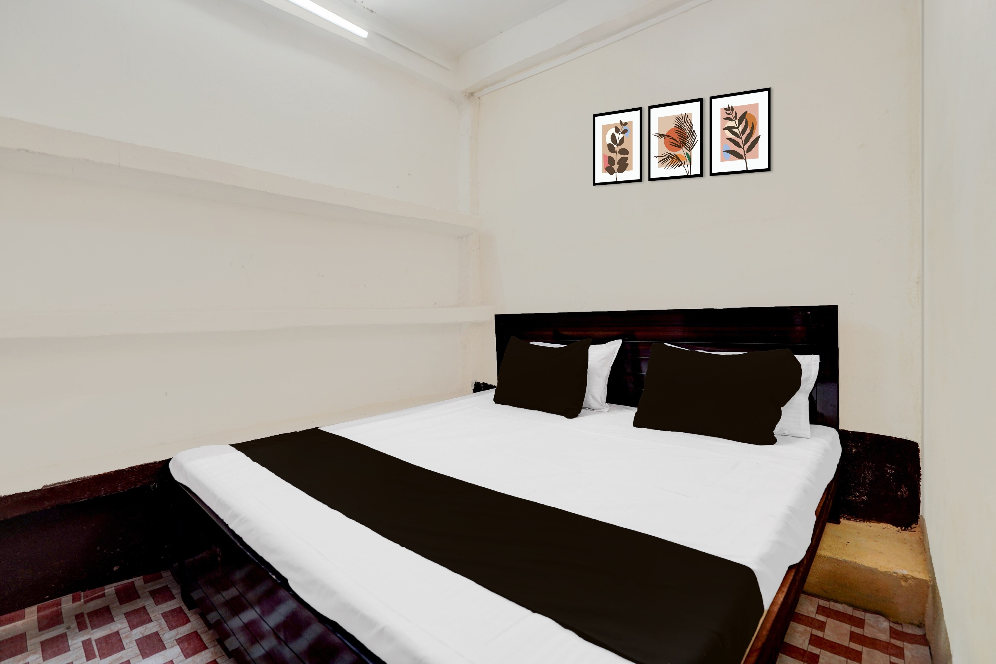 SPOT ON Hotel Jay Ma Jagdamba - Tap to explore photos