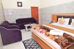 Paramjyoti Home Stay Near Ram Mandir ayodhya, Ayodhya