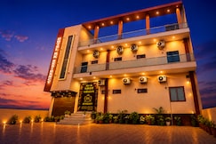 Hotel RK Residency Near Banke Bihari Mandir, Vrindavan