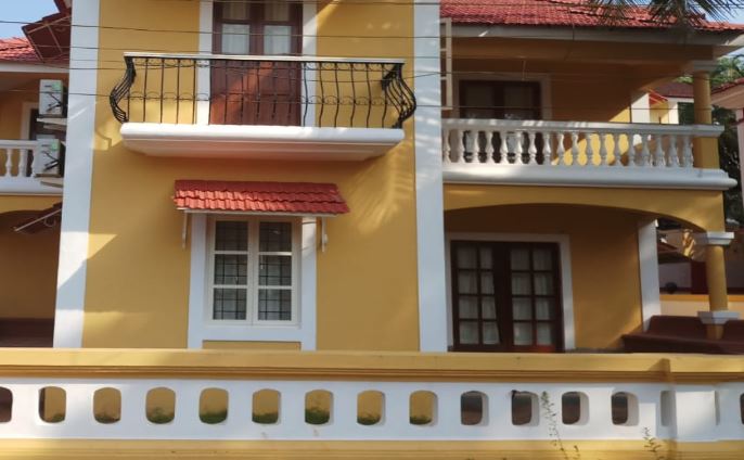 The Beach Villa, 5BHK Goan villa with antique furniture, 400 meters from beach - Tap to explore photos