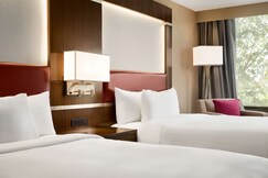 DoubleTree by Hilton Toronto Airport West, Peel