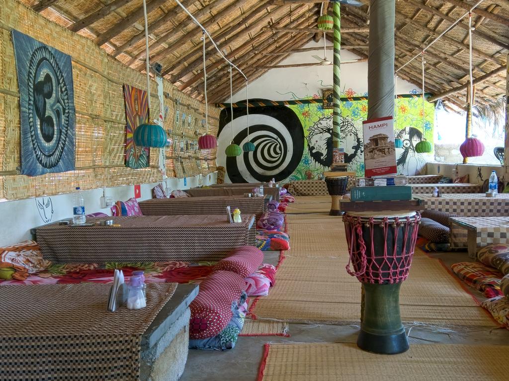 JUNGLEE TREE HAMPI Hampi Homestay Price, Address & Reviews