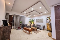 Spacious serviced apartment Vasant kunj by Micasso homes, Delhi