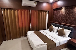Hotel Crystal Luxury Inn - Near BKC, Mumbai