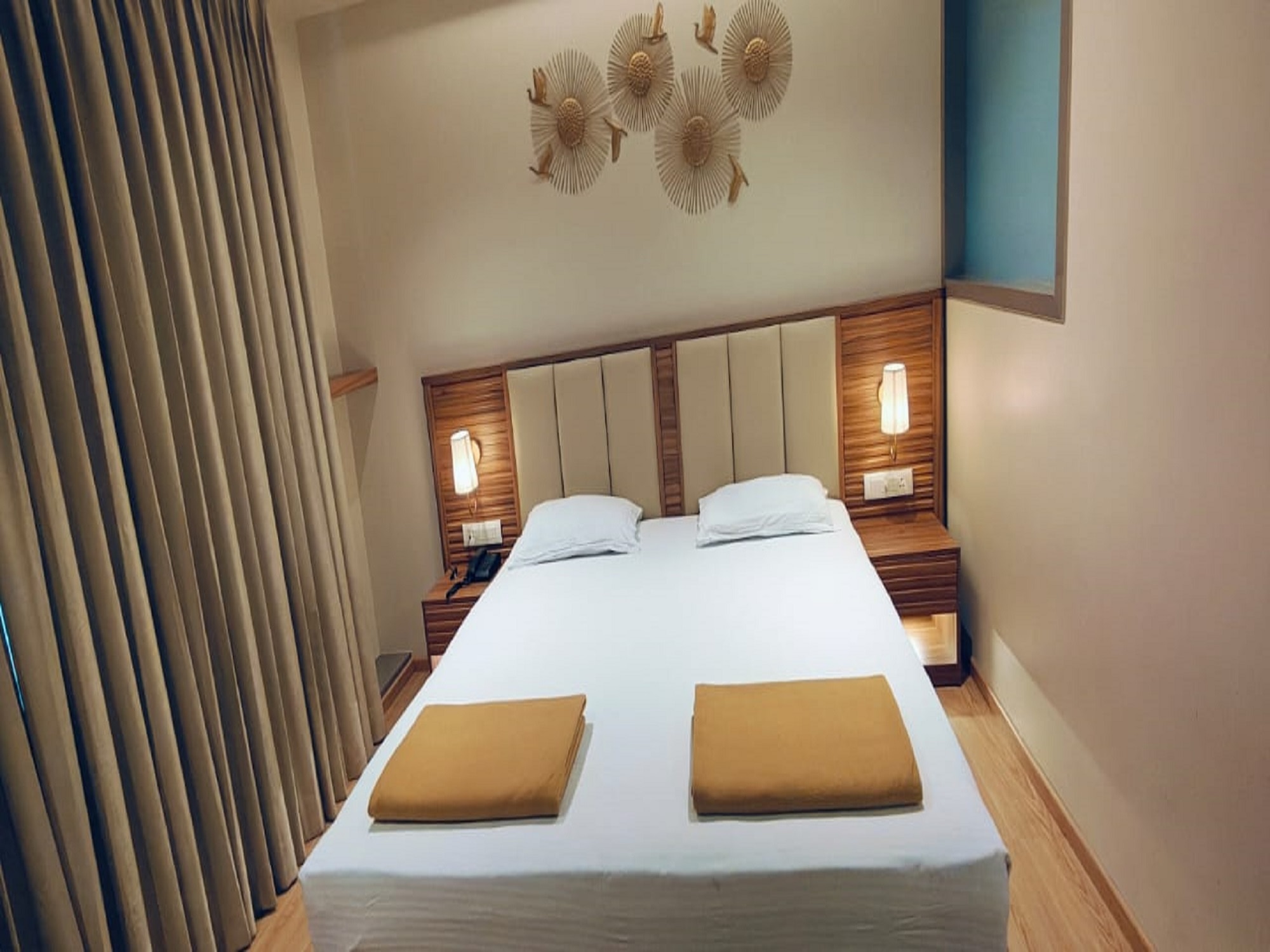 Hotel Krystal 3
