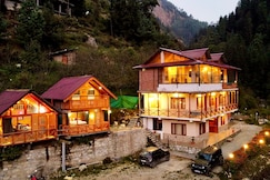 The Pahadians cafe & stay, Thunag