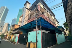 Collection O near Taman Semanggi formerly Mulia Residence, Jakarta