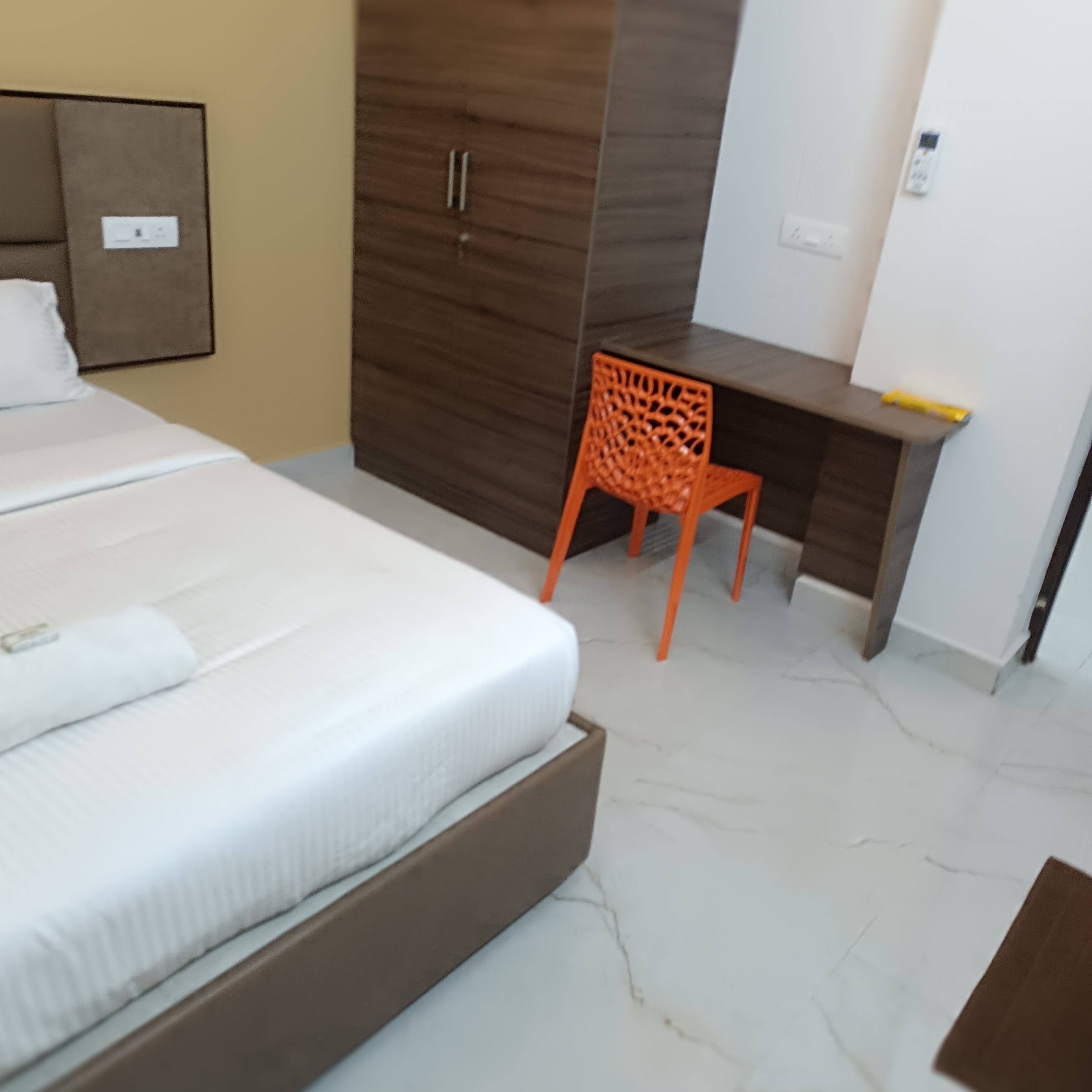 Hotel Ippoh inn Thoraipakkam - Tap to explore photos