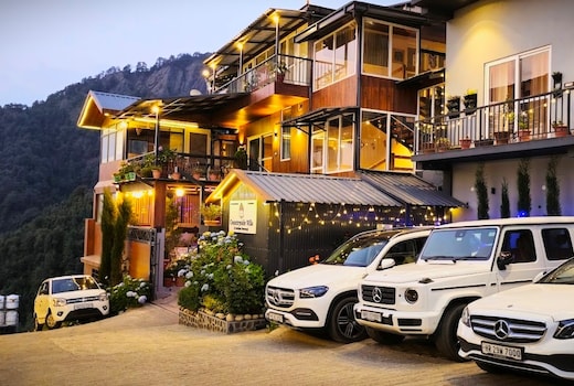 Countryside Villa by Alcor