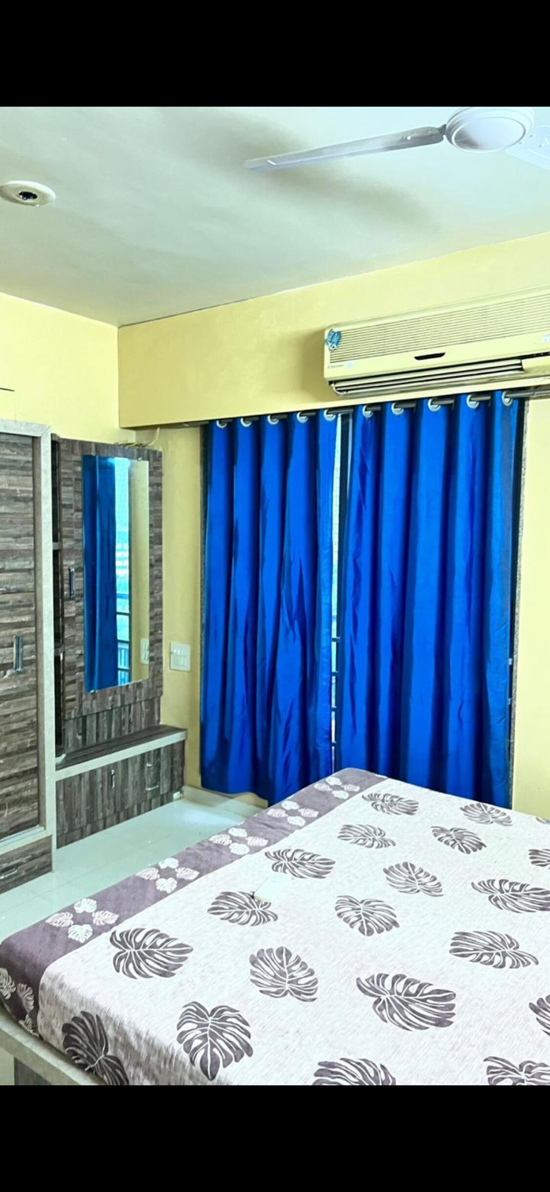 2BHK Cozy Living - Tap to explore photos