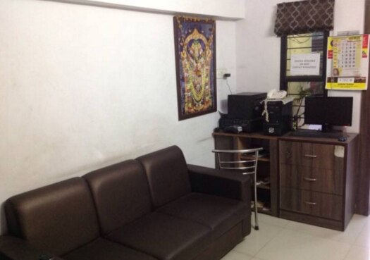 Shri Balaji Service Apartment - Tap to explore photos