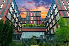 Priya Hyderabad, Hyderabad