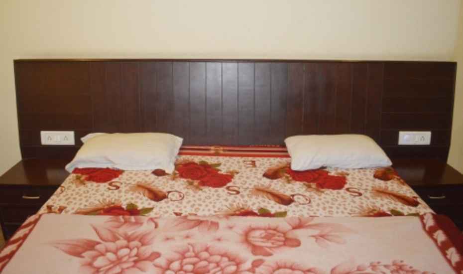 Hotel Mehar Deep - Tap to explore photos