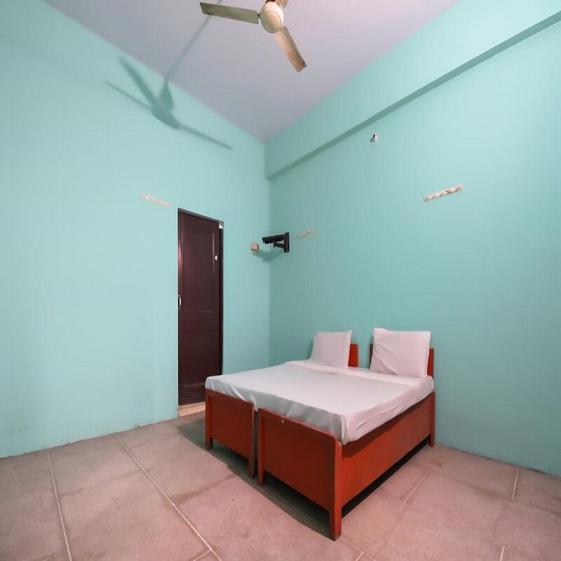 Bansal Guest House - Tap to explore photos