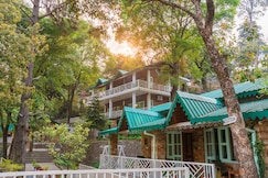 Malusara Retreat Lake side property