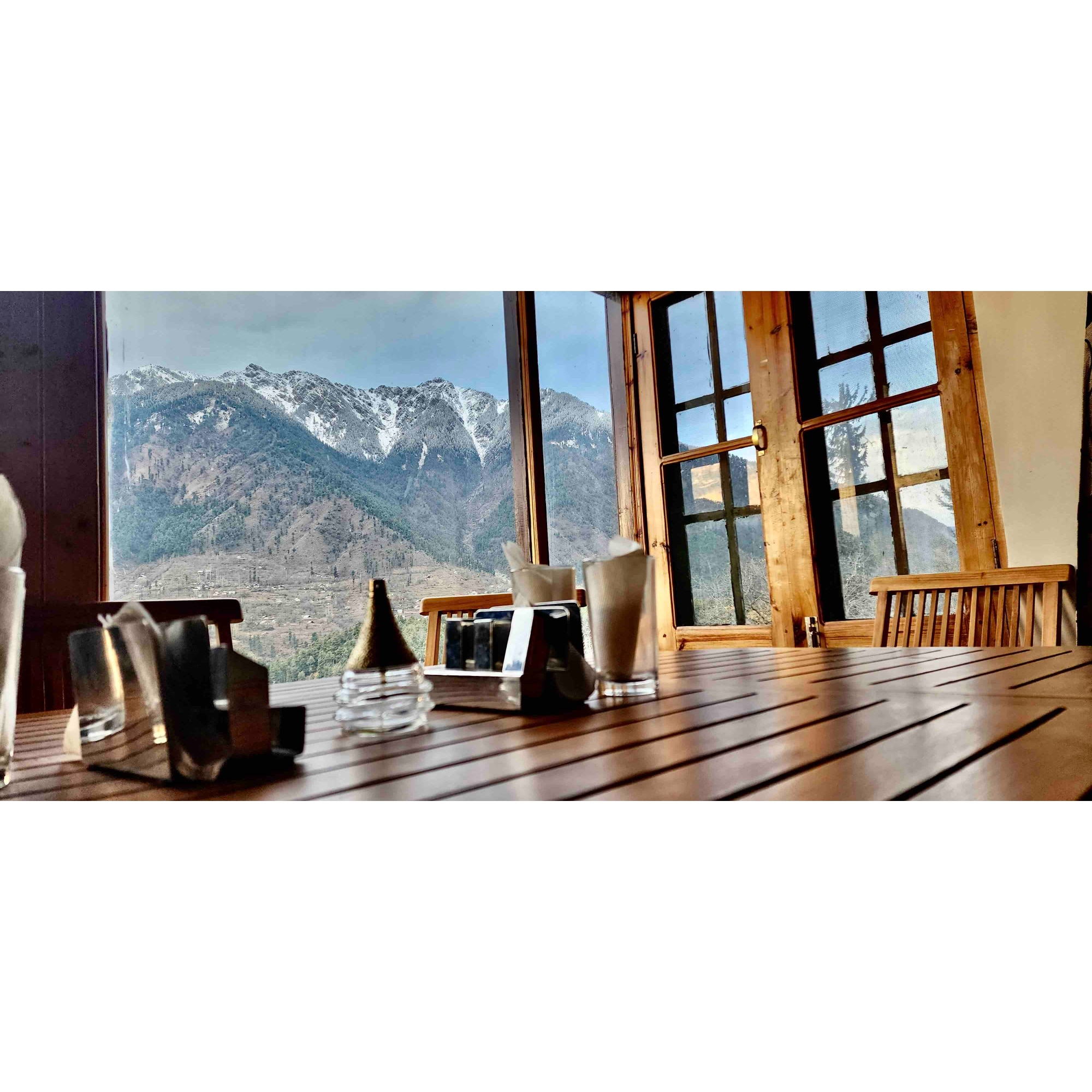 Pine Retreat Cottages - Tap to explore photos