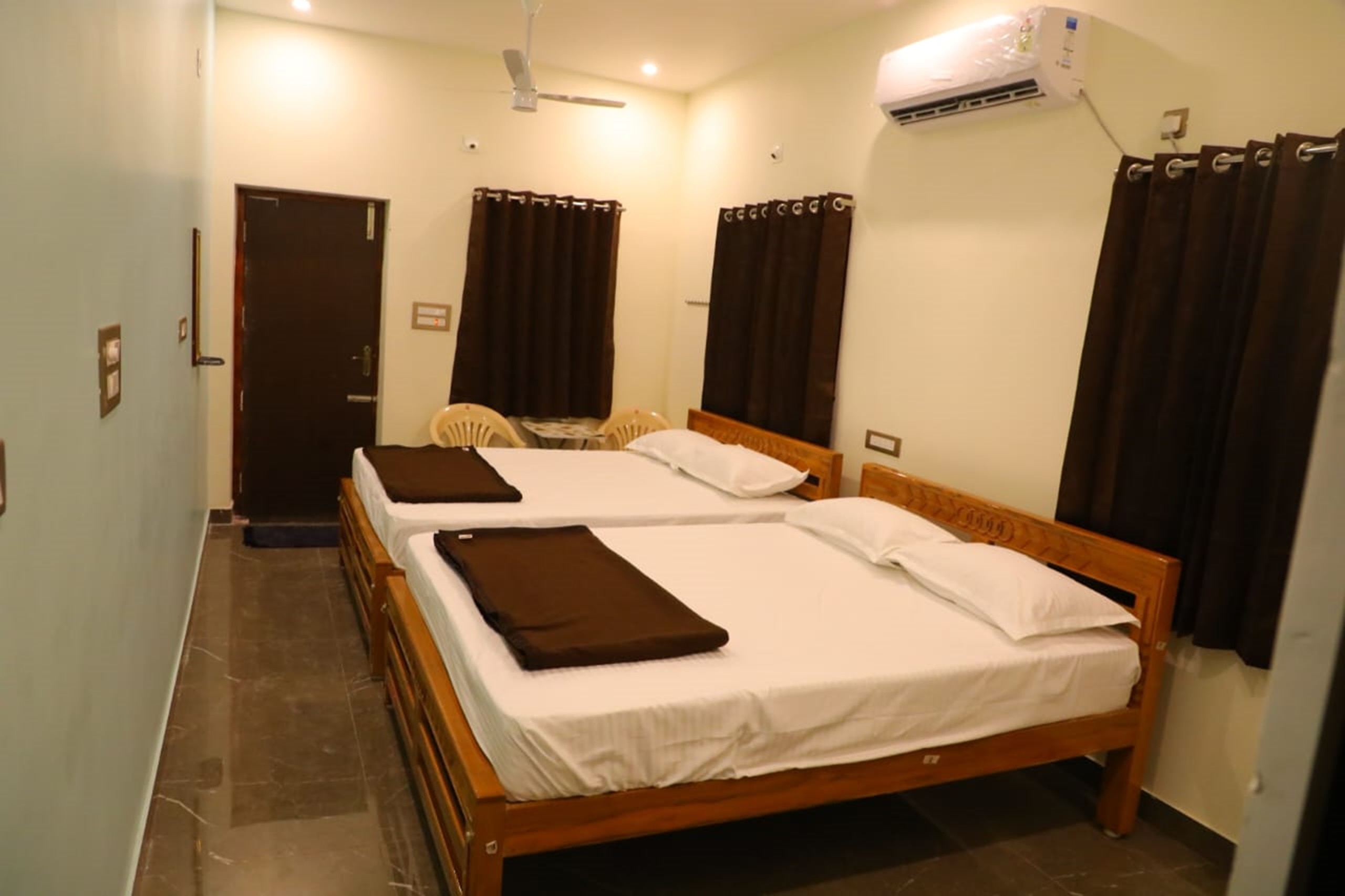 Anandha Inn Residency - Tap to explore photos