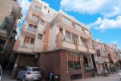 AR RESIDENCY @OKHLA VIHAR METRO STATION, Delhi