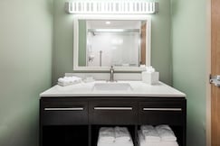 Comfort Suites Fort Lauderdale Airport South & Cruise Port, Broward