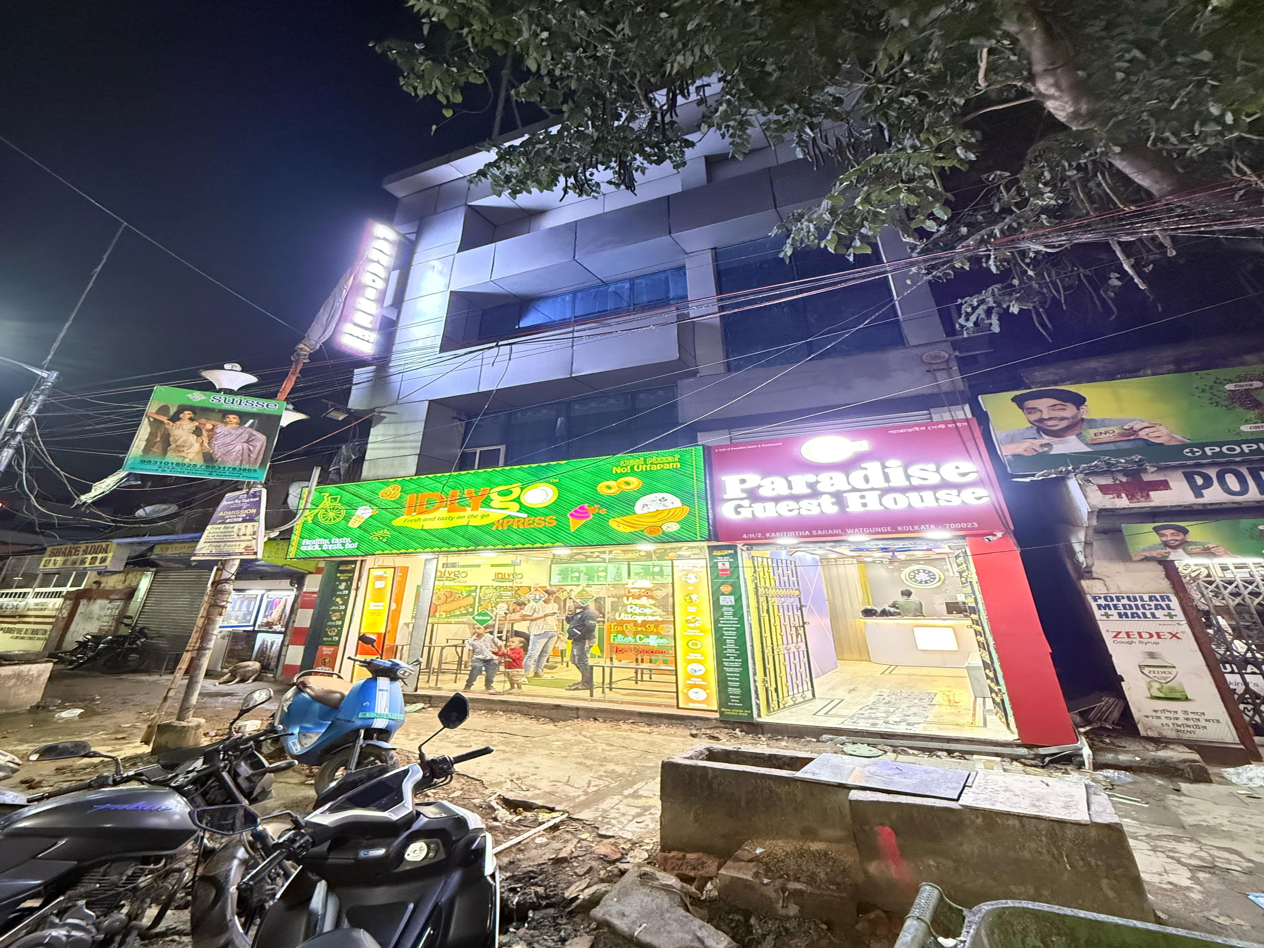 Paradise Guest House Kidderpore - Tap to explore photos