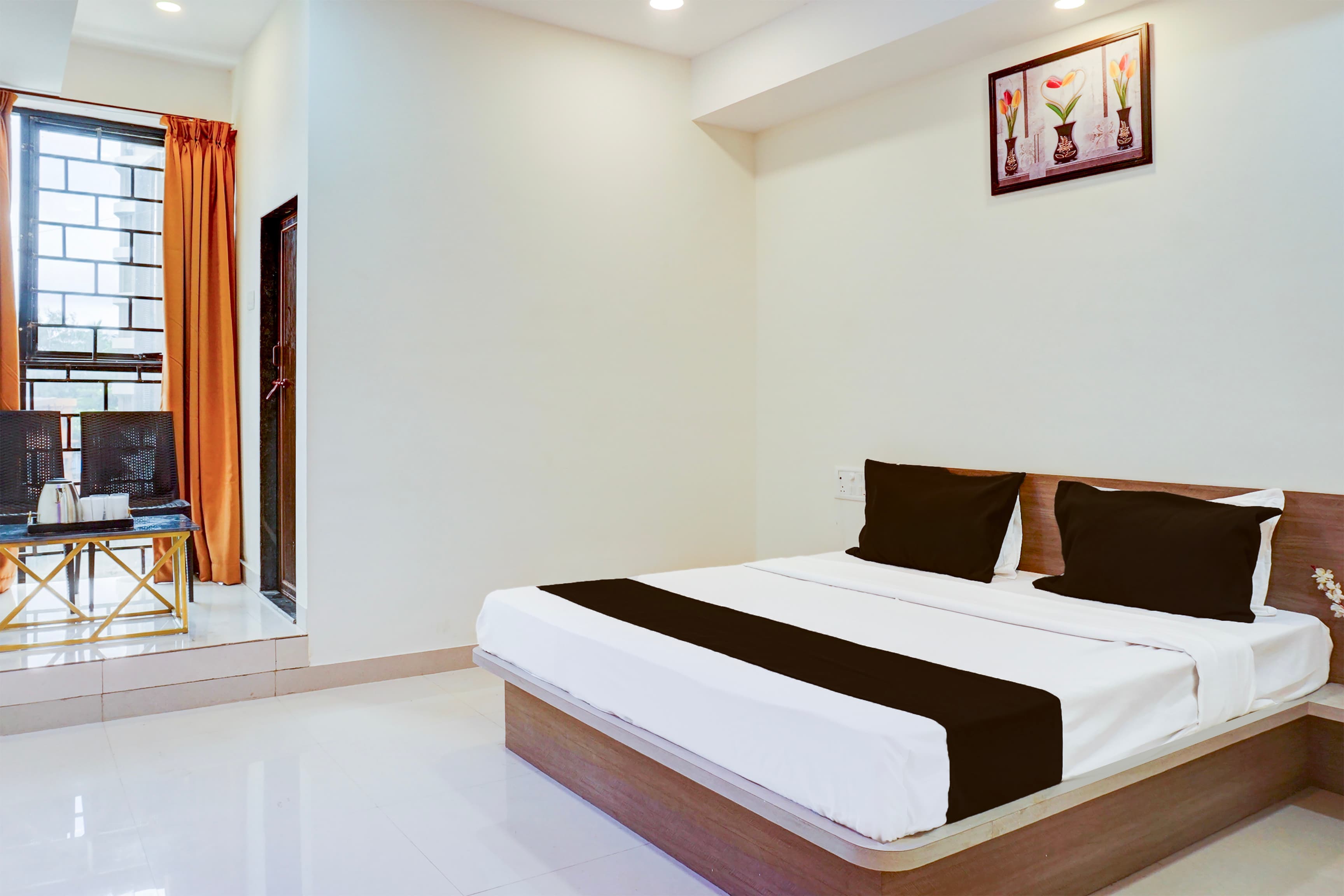 Hotel O Atithi Executive - Tap to explore photos